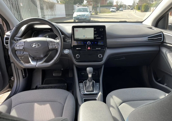 Hyundai IONIQ cena 84900 przebieg: 65400, rok produkcji 2021 z Strzegom małe 254